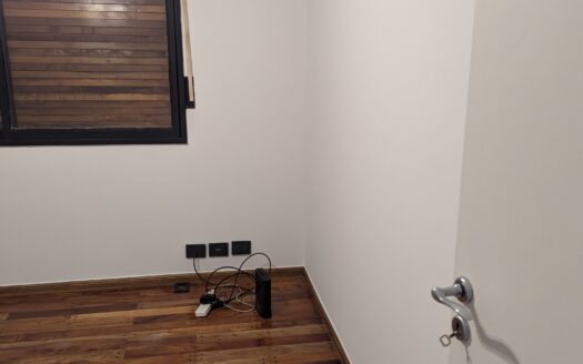 alquiler TRES AMBIENTES  edifico en torre super luminoso