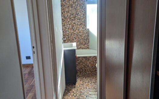 alquiler TRES AMBIENTES  edifico en torre super luminoso