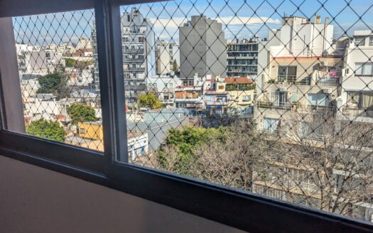 alquiler TRES AMBIENTES  edifico en torre super luminoso