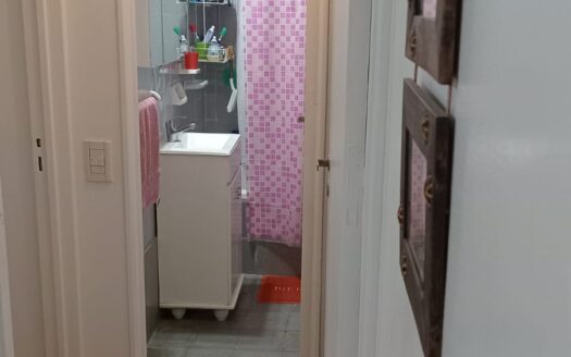 Venta DOS AMBIENTES lateral impecable Apto profesional Pileta Solarium zona Parque Rivadavia