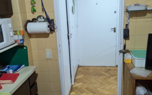 Venta DOS AMBIENTES lateral impecable Apto profesional Pileta Solarium zona Parque Rivadavia