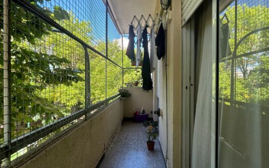 Alquiler Saavedra tres ambientes frente balcón