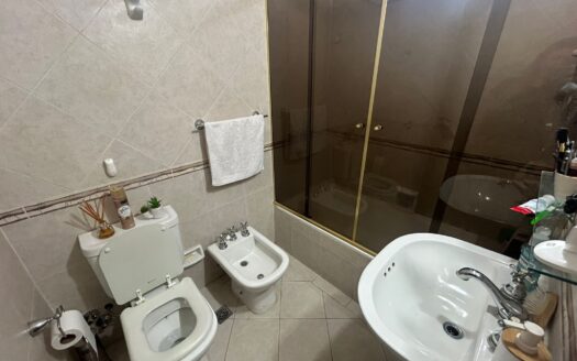 Alquiler Saavedra tres ambientes frente balcón