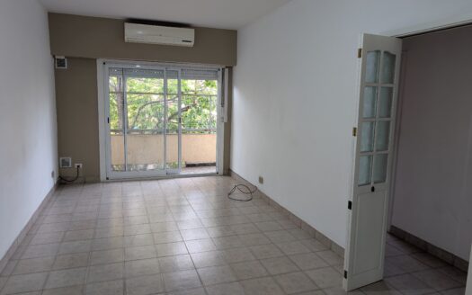 Alquiler Saavedra tres ambientes frente balcón