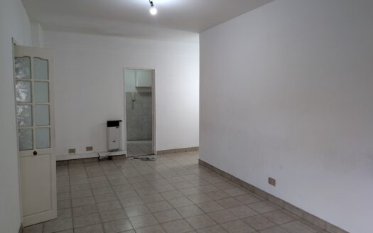 Alquiler Saavedra tres ambientes frente balcón