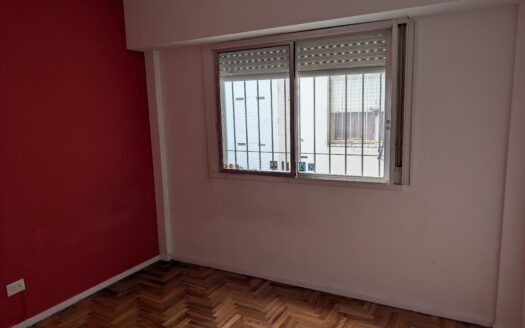 Alquiler Saavedra tres ambientes frente balcón