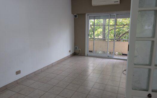 Alquiler Saavedra tres ambientes frente balcón