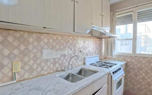 Venta TRES AMBIENTES GRAN BALCÓN C/frente Super luminoso Urquiza R