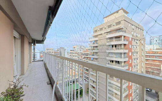 Venta TRES AMBIENTES GRAN BALCÓN C/frente Super luminoso Urquiza R